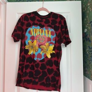 NIRVANA Red and Black Heart Print Short Sleeve Tee. Large